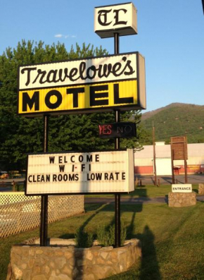 Travelowes Motel - Maggie Valley